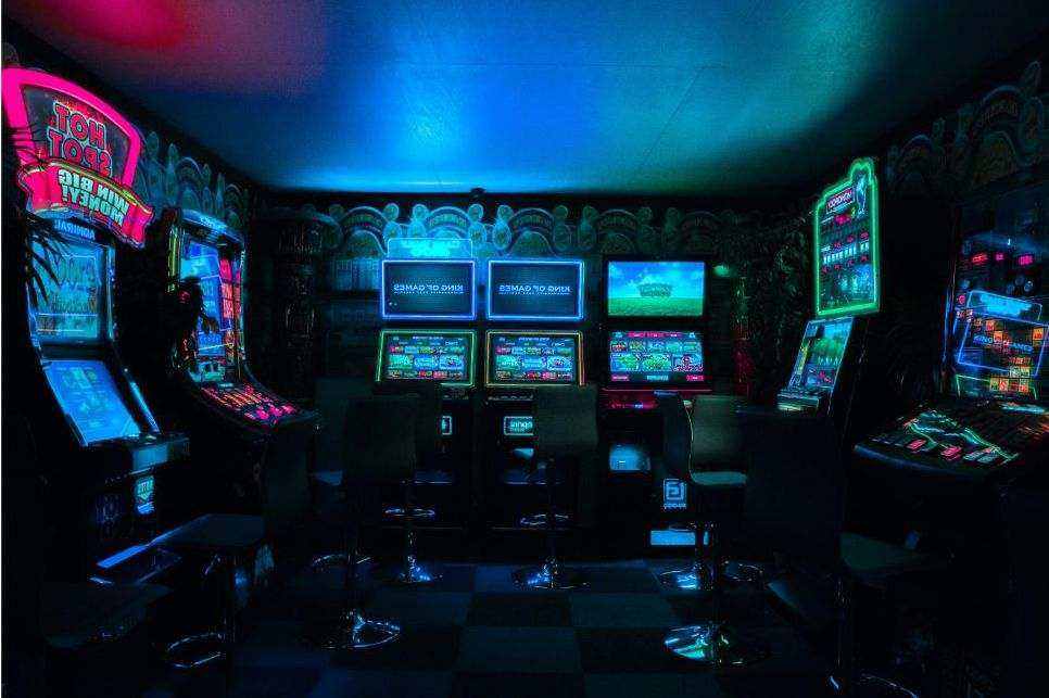 Gaming lounge overview