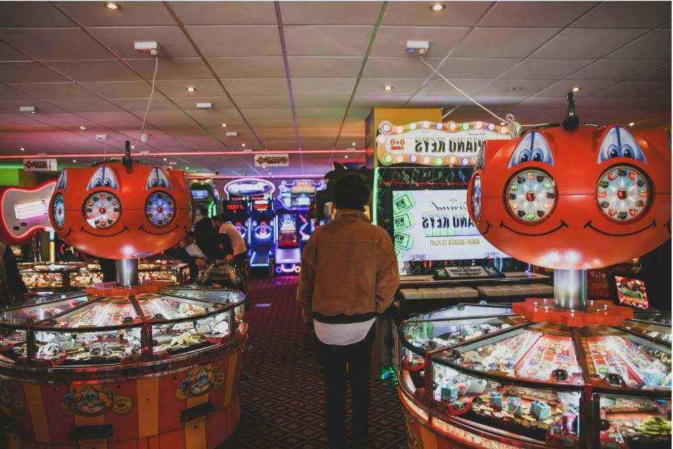 Roulette table